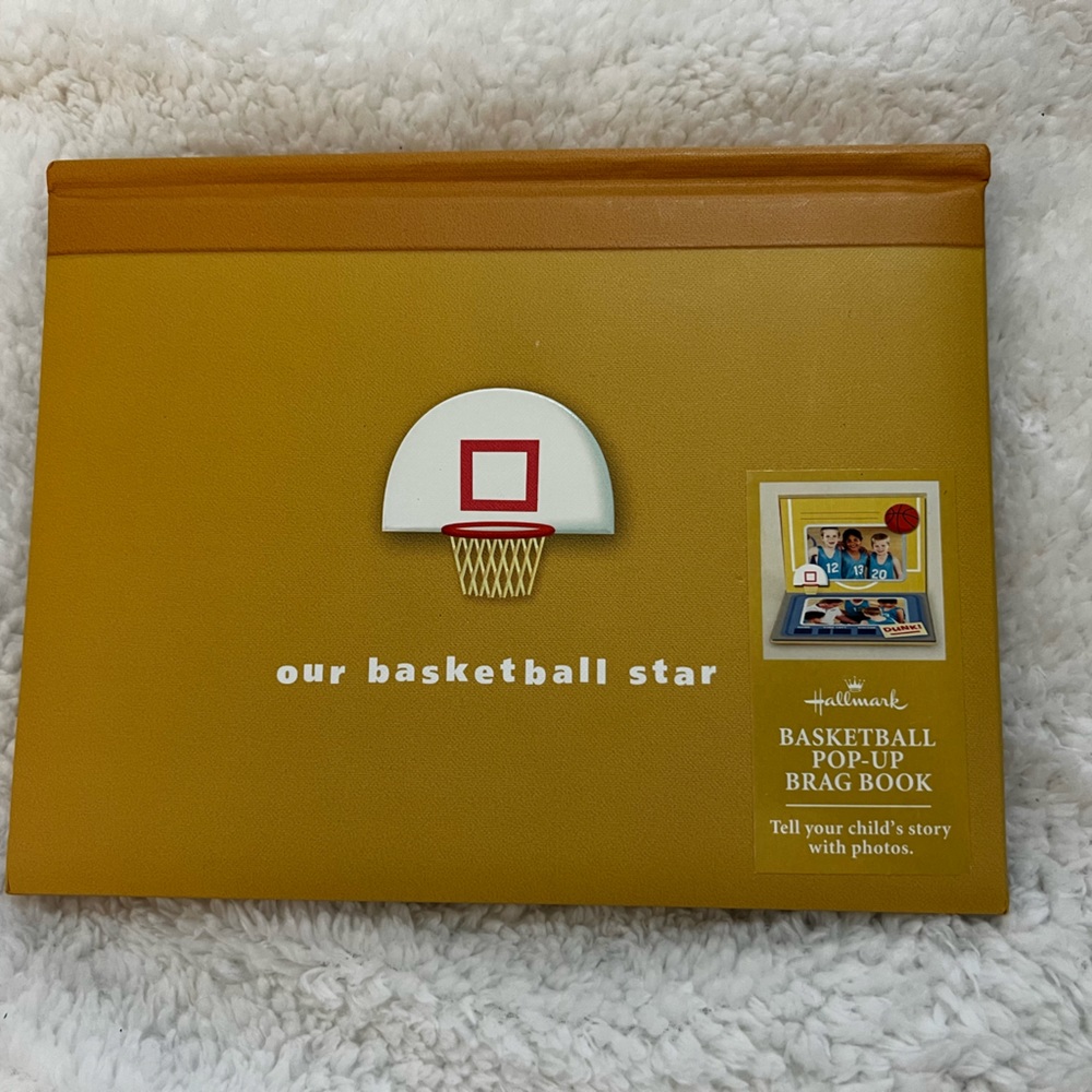 🌟NWOT!! Hallmark Basketball Photo Memory Book
